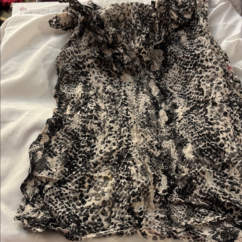 Xhilaration Black and White ruffle front reptile Print Blouse xs